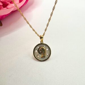 Medallita Virgen Comunión Nácar